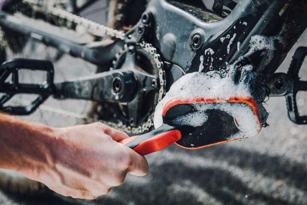How to Clean E-Bikes and Save Maintenance Cost